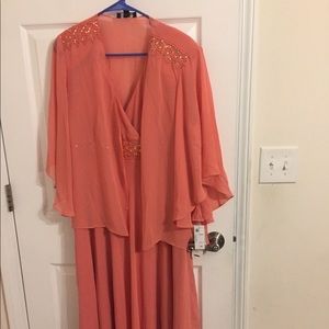 Woman’s dress size 14